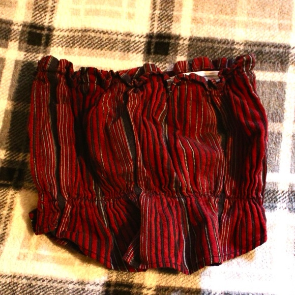 Red and black bandeau button up - Picture 3 of 4